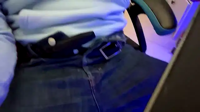 vogliososexboy1993 online show from November 27, 7:49 pm