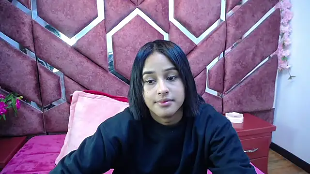 Snapshot of milly_print chatting on February 14, 2:50 am milly print online show from February 14, 2:50 am