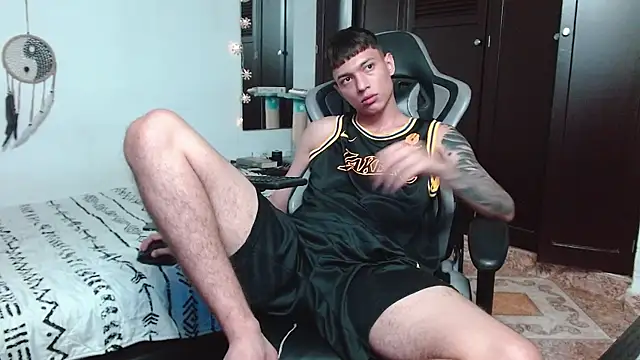 aaron blug online show from December 12, 11:14 pm