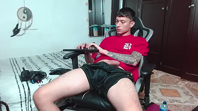 aaron blug online show from December 19, 2:45 am