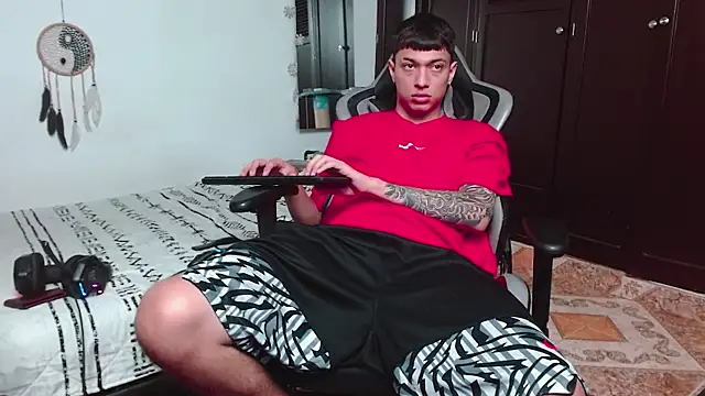 aaron blug online show from December 20, 7:33 am