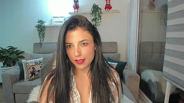 Snapshot of Arya_33 chatting on January 15, 12:51 am Arya 33 online show from January 15, 12:51 am