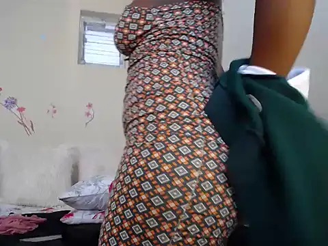 Snapshot of DarkBerry8 chatting on October 24, 12:56 pm DarkBerry8 online show from October 24, 12:56 pm