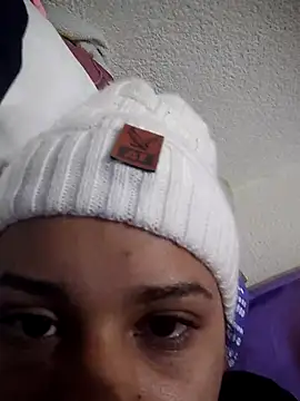  Miaaleon online show from November 15, 9:28 am