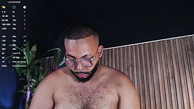 Snapshot of DilanJonnes_ chatting on December 25, 1:10 am DilanJonnes online show from December 25, 1:10 am