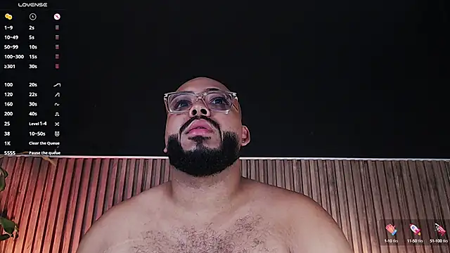 Snapshot of DilanJonnes_ chatting on March 22, 12:39 am DilanJonnes online show from March 22, 12:39 am