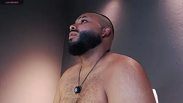 DilanJonnes  online show from March 4, 5:41 pm