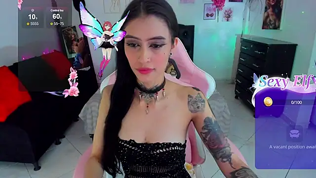 Snapshot of Melanny_lopez18 chatting on June 28, 8:15 pm Melanny lopez18 online show from June 28, 8:15 pm