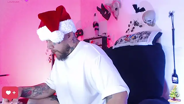 Snapshot of Ash_gusbig chatting on December 24, 1:49 am Ash gusbig online show from December 24, 1:49 am