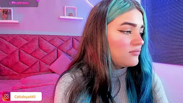 Snapshot of cattaleya___ chatting on February 16, 3:37 am cattaleya online show from February 16, 3:37 am