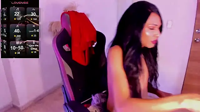 Snapshot of carolinemiller7 chatting on November 23, 10:20 pm carolinemiller7 online show from November 23, 10:20 pm