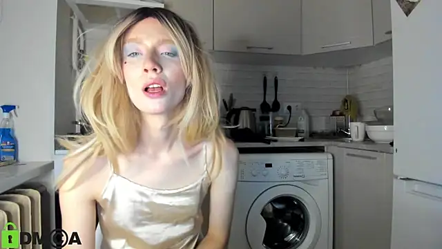  Alice Kitty online show from January 8, 4:00 pm