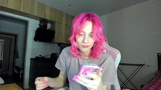  Alice Kitty online show from March 6, 8:05 pm