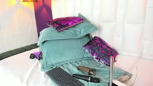 Abbyadams online show from January 26, 2:24 am