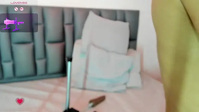 Abbyadams online show from November 17, 3:12 am