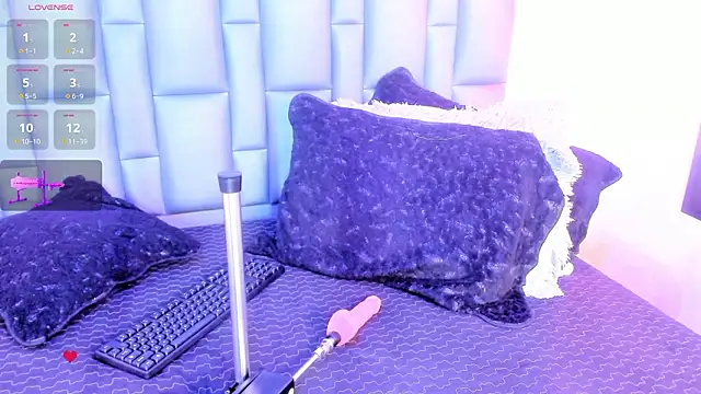 Abbyadams online show from March 5, 3:35 am