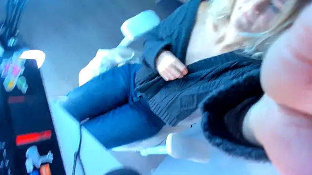 JennyWoody online show from September 21, 4:52 pm