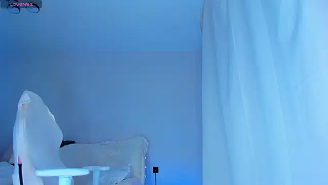 JennyWoody online show from October 11, 4:16 pm