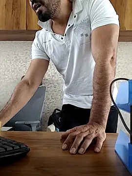 indianguy89 online show from March 15, 4:51 am