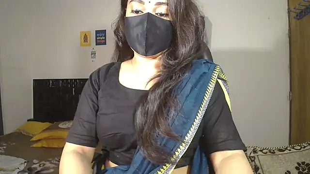 Most-Beautiful-Queen online show from February 2, 7:01 pm