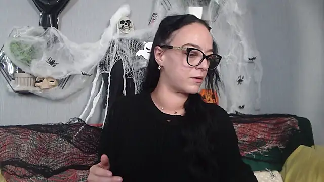 IzabelllNoir online show from October 24, 11:06 am