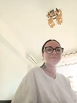 IzabelllNoir online show from May 31, 12:56 pm