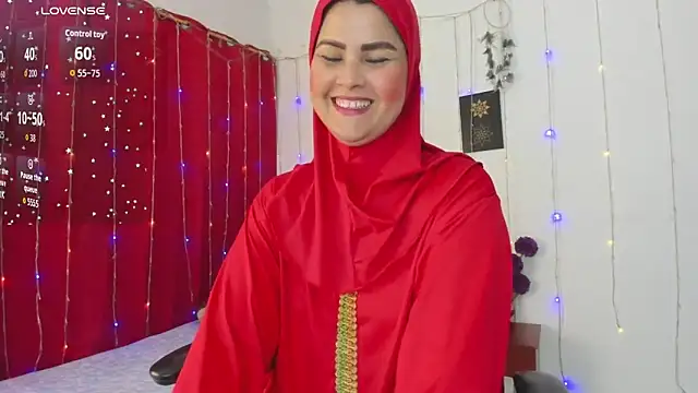 AishaAmin  online show from March 25, 12:22 pm