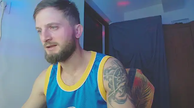 Snapshot of cuple_hoot_ chatting on January 12, 2:56 am cuple hoot online show from January 12, 2:56 am