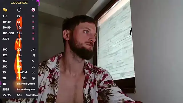 Snapshot of cuple_hoot_ chatting on February 17, 9:35 am cuple hoot online show from February 17, 9:35 am