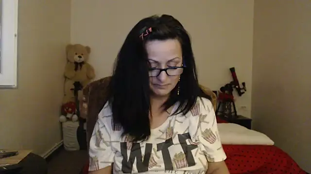 YourDreamLoverr online show from January 17, 1:25 am