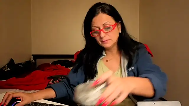 YourDreamLoverr online show from October 9, 11:14 pm