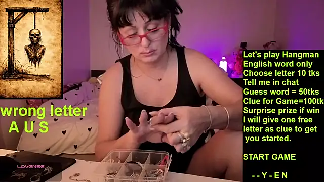 YourDreamLoverr online show from January 18, 12:25 am