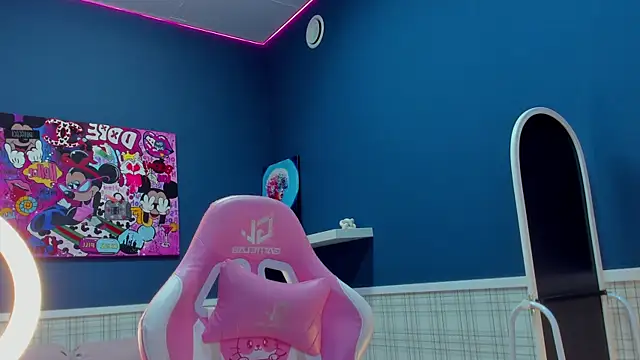 Angel Sapphire  online show from April 7, 3:23 pm