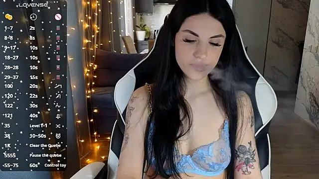 Snapshot of Mary___Moore chatting on February 19, 9:50 am Mary Moore online show from February 19, 9:50 am