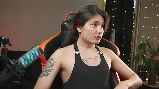 cherrydany online show from February 20, 11:11 am