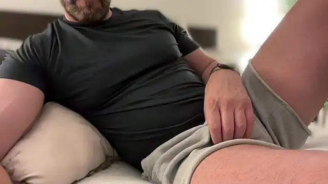 Mr Beef online show from June 11, 9:35 pm