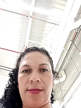 Snapshot of Aliciia_cute1 chatting on December 17, 3:07 pm Aliciia cute1 online show from December 17, 3:07 pm