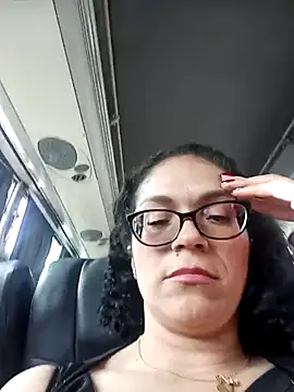 Snapshot of Aliciia_cute1 chatting on February 14, 9:00 pm Aliciia cute1 online show from February 14, 9:00 pm