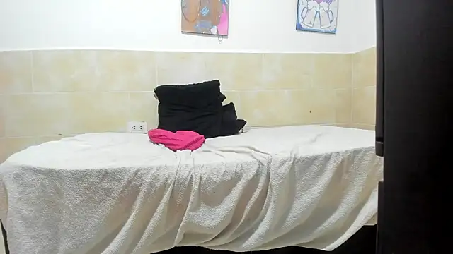 Brenda Smith69 online show from February 21, 8:05 pm