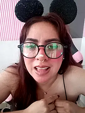 Snapshot of Celestte22 chatting on April 12, 8:25 pm Celestte22 online show from April 12, 8:25 pm
