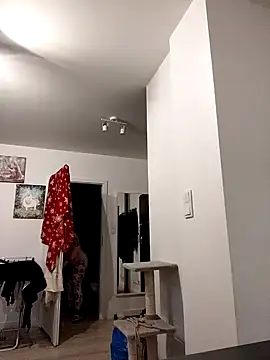 divine eve online show from March 8, 11:28 pm