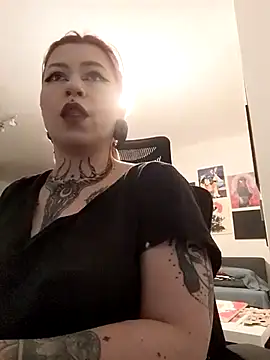 divine eve online show from March 17, 6:11 pm