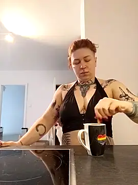 divine eve online show from March 27, 11:32 am