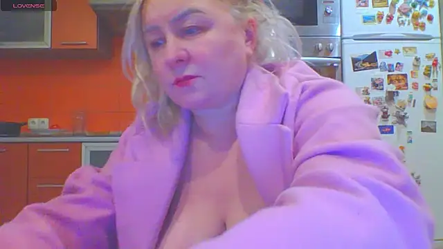 mira robinsonnn online show from January 14, 2:12 pm