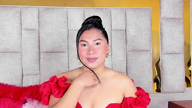 LinnaGardenia online show from February 27, 1:55 pm