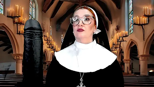 helenas fantasy online show from December 31, 6:46 pm