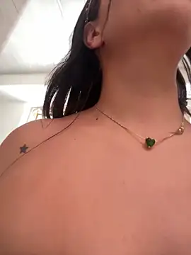 Snapshot of Alanna_atm_ chatting on February 7, 5:51 pm Alanna atm online show from February 7, 5:51 pm