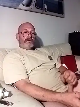 iambradz online show from February 18, 5:31 pm