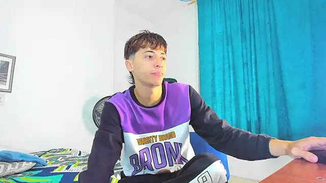 AlessandroDybala online show from March 31, 12:38 pm