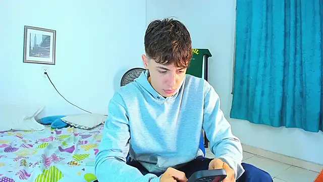 AlessandroDybala online show from April 16, 12:28 pm